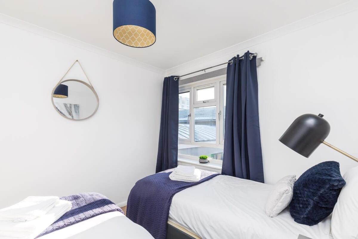 Villa 19A The Broadwalk - Cozy 1Br In The Heart Of Crawley Near Gatwick Airport Great For Contractors And Flight Crew Students Extérieur photo